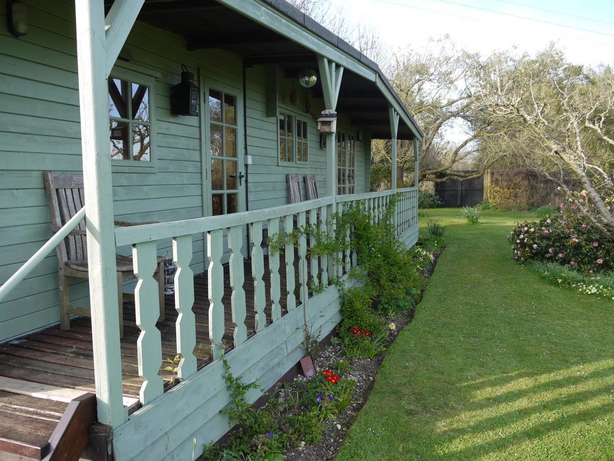 The Lodge On The Marsh Brading Exterior photo