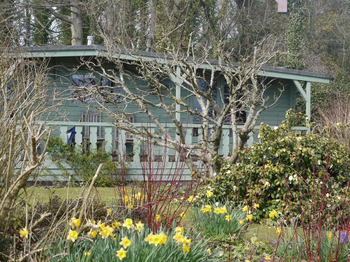 The Lodge On The Marsh Brading Exterior photo