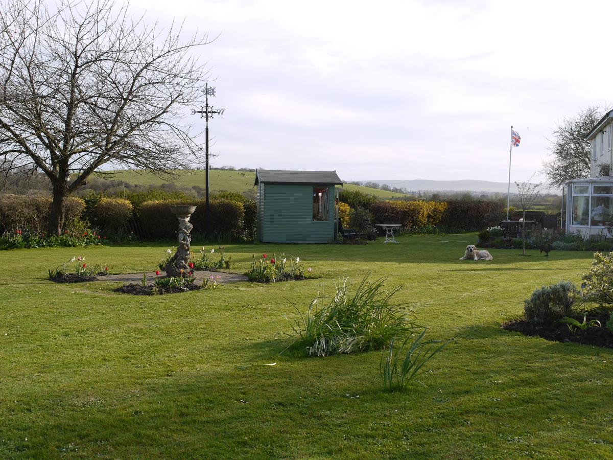 The Lodge On The Marsh Brading Exterior photo